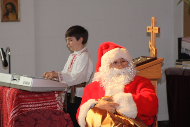 CRACIUNUL 25 DECEMBRIE 100