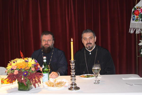 Slujba Arhiereasca Noiembrie 2011 060