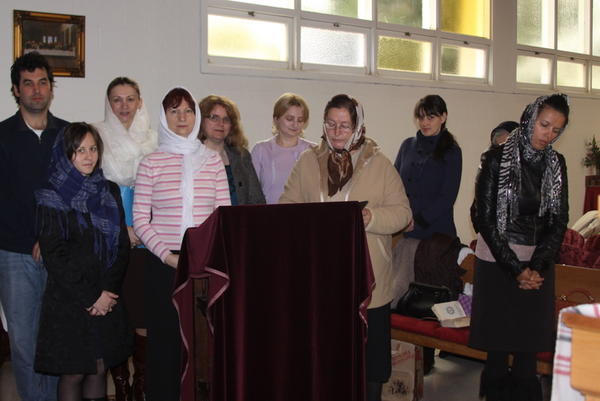 Slujba Arhiereasca Noiembrie 2011 010